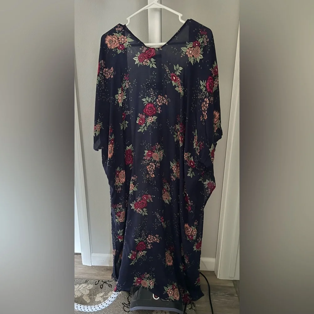 Torrid Floral Print Kimono - Picture 2 of 6